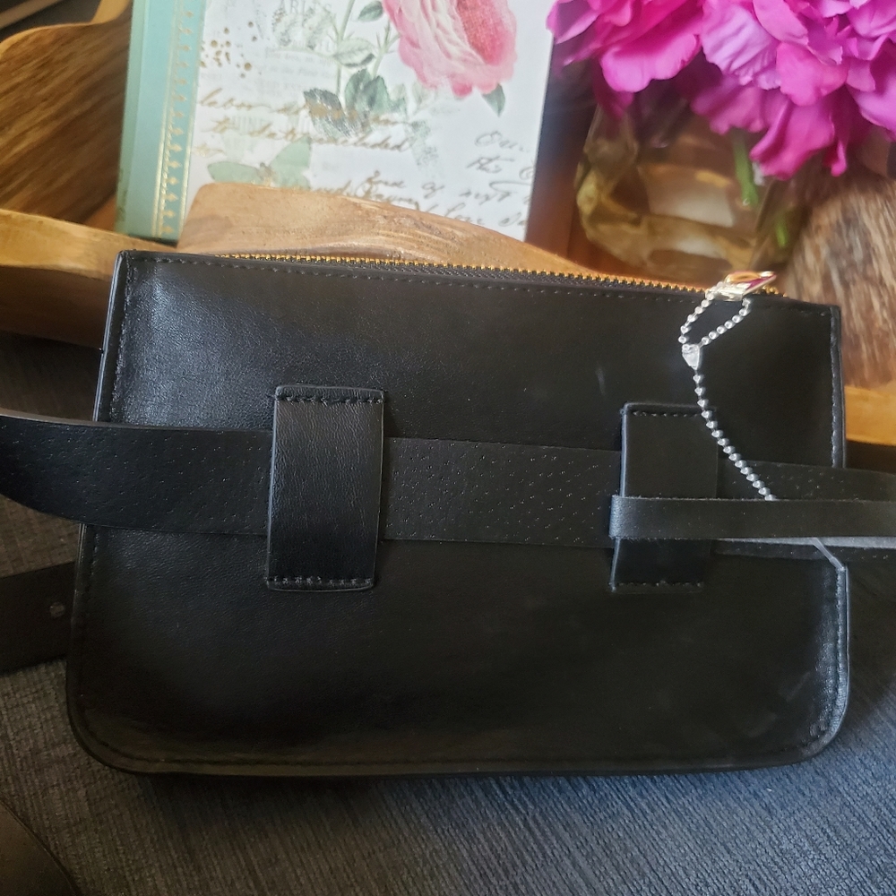 Juicy Belt Bag 💗 - Picture 8 of 16